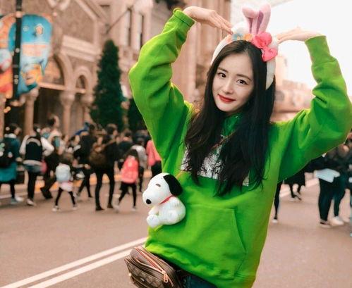 娱乐吃瓜壁纸图片可爱女,壁纸中的可爱女生风潮