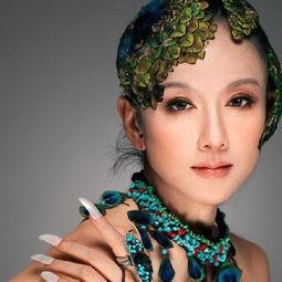 吃瓜娱乐社杨丽萍,从舞蹈传奇到健康争议，人生轨迹的起伏与反思