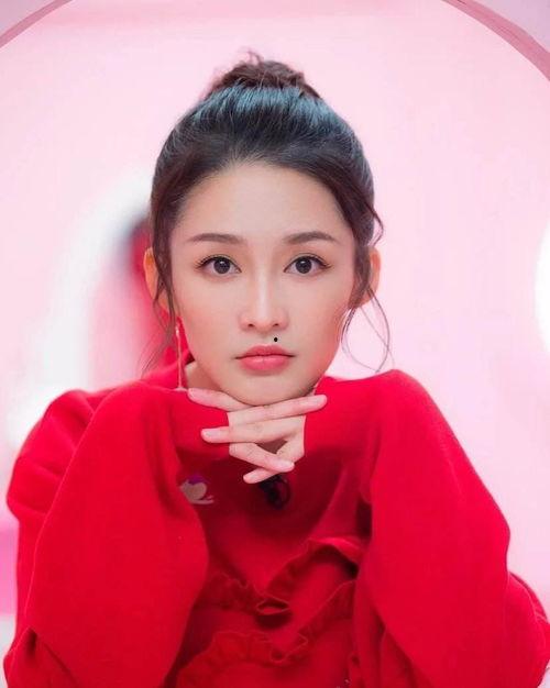 娱乐圈吃瓜爆料李沁是谁,娱乐圈神秘面纱下的璀璨星辉