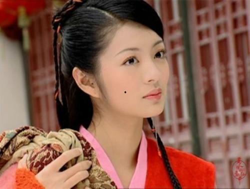 女主穿越娱乐圈觉醒吃瓜系统,女主觉醒吃瓜系统，开启娱乐圈风云录