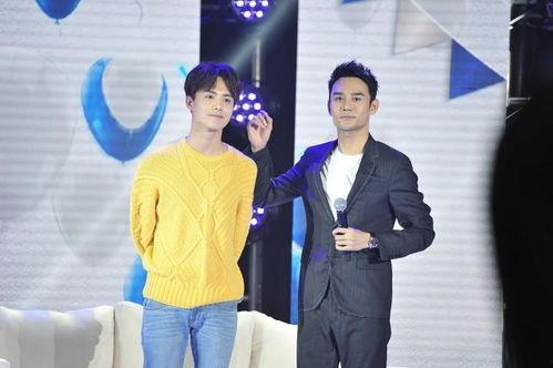 全娱乐圈都在吃瓜歌手,全明星阵容集体“吃瓜”歌手